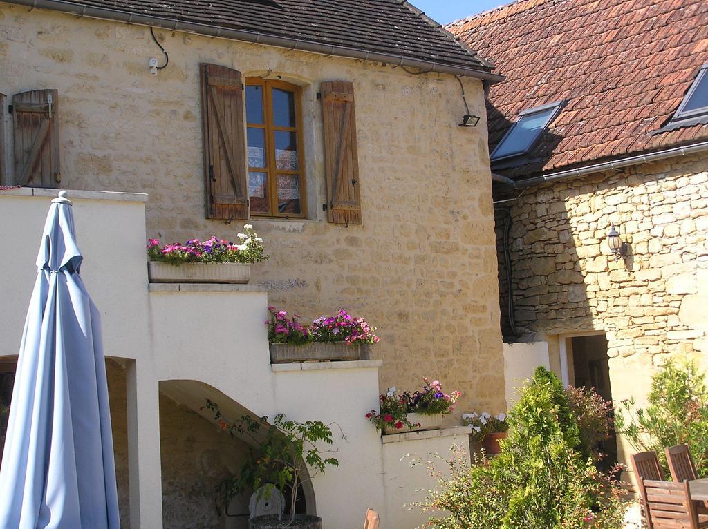 Willa Le Bonheur Dans Notre Pre Sainte-Mondane Zewnętrze zdjęcie